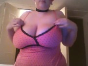 Chubby masked teen masturbates until she cums 1/16