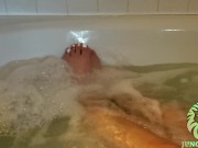 FootWorship & HandJob In The Hot Tub 4/16