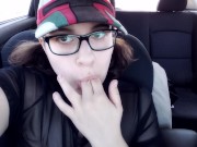 LilKiwwiMonster in CAR bating pink PUSSY, gets seat WET! 16/16