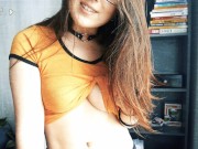 Encouragement à branlette par perite amie - Rêve luxurieux en VHS 1/16