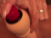 Amico del figlio si scopa la mamma milf 6/16