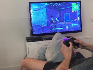 Fortnite blowjob! asian gf distracts me and gets fucked