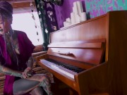 Anuskatzz like to introduce herself !