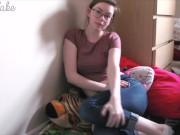 slapping my pussy while i masturbate - Ally Blake 1/16