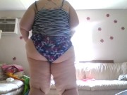 Booty Queen Twerking in Style 7/16