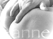 Il lui pisse dans la chatte et la vide en lui défonçant le cul 2/16