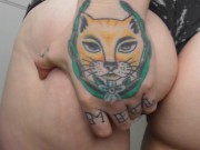 SEXY TATTOOED CHICK W/ FAT ASS IN GIVES JERK OFF INSTRUCTIONS JOI 9/16