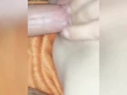 [POV] Elle se fait attraper sur le canapé pour un orgasme en douceur. 9/16
