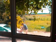 Après un long trajet, qu'une seule envie, baiser ! Le voisin était là ;p 11/16