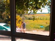 Après un long trajet, qu'une seule envie, baiser ! Le voisin était là ;p 15/16