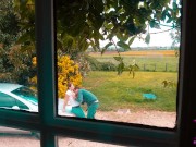 Après un long trajet, qu'une seule envie, baiser ! Le voisin était là ;p 3/16