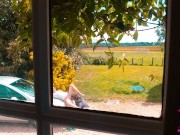 Après un long trajet, qu'une seule envie, baiser ! Le voisin était là ;p 9/16