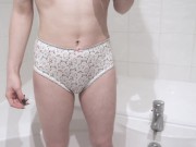 wets herself in the bath - pee desperation 12/16