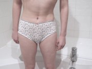 wets herself in the bath - pee desperation 2/16