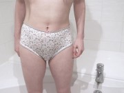 wets herself in the bath - pee desperation 9/16