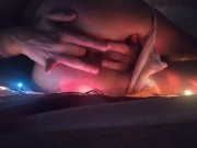 Маленькая шлюшка играет со своей попой на Рождество 13/16