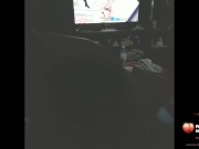 Me chupa la pija mientras miro UFC 5/16