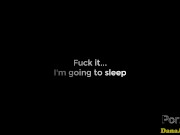 MY STEPSISTER CAN`T HOLD IT AND PEES IN HERSELF IN THE BED!   15/16