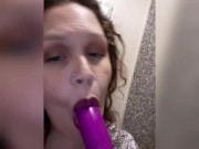 Toy playing for a personal request. 14/16