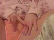 Teen alone in her bed cumming 6/16