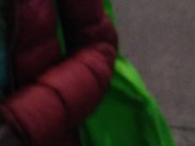 En público agarrando tetas pequeñas en la calle 5/16