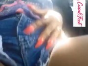 Sra. Feet se exibindo para o motorista do uber e recebendo dedada 7/16