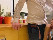 Ich habe ihn in der Küche verführt - Leidenschaftlicher Rimjob und Blowjob 3/16