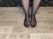 SEXY STUDENT IN PANTYHOSE AFTER SCHOOL SHOW SWEATY FOOT FOR YOU 4/16