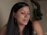 Jolla seduce a un hombre gay casado con su magia sensual 5/16