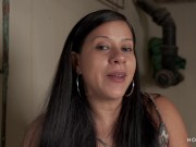 Jolla seduce a un hombre gay casado con su magia sensual 6/16