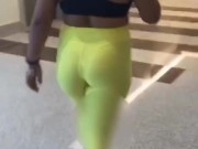 Compilado Sra. Feet se exibindo e mostrando peitos na academia 5/16