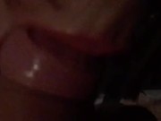 Moglie italiana spompina cappella grossa al club 10/16