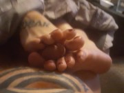 Late night footjob with cumshot rubbed into toes 8/16