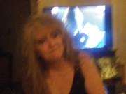 QUEENMILF SUCKS ME OFF WHILE I WATCH HER VINTAGE 90S PORN 6/16