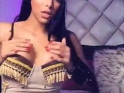 DAHYN RICA COLOMBIANA SE SACA LECHE  6/16