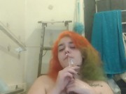 Smoking fetish Bee smoked in the tub 2 13/16