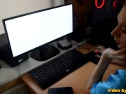 She thanked the master with a blowjob and good sex for fixing the Internet 1/16