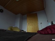 DEUTSCHE HURE IM PUFF GEFICKT UND FUER EXTRA GELD GEFILMT - German Teen 1/16