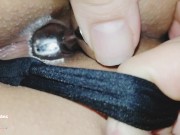 Le pongo el plug mientras mira Netflix 5/16