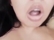 sigo en CUARENTENA ENCERRADA ... estoy caliente quiero pene..... 13/16