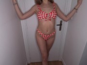 ESSAYAGE DE MAILLOT DE BAIN DANS MA CHAMBRE 10/16