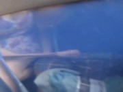 Süßes Teenymädchen fängt im BUS an meinen Schwanz zu lutschen 7/16