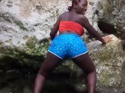 Sexy Ebony Teen Encompass River Water Dance Twerking Moves International Hump Day Pass 3/16