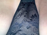 Приемный сын трахнул мать и кончил на трусики