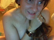 Vuoi masturbarti insieme alla mamma dentro alla doccia? Ti aspetto 2/16