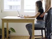 Jeune Couple baise après une journée de Télétravail - Amateur LesPhiLou 1/16