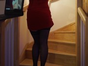 La jeune Étudiante salope me fait un streap sexy 3/16