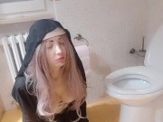 Suor Chantal prega tra puzzette e pipì 10/16