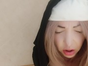 Suor Chantal prega tra puzzette e pipì 2/16