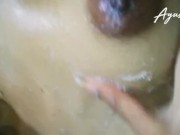 sri lankan school girl having fun while bathing සබන් ගාල මෝල් වෙලා 15/16